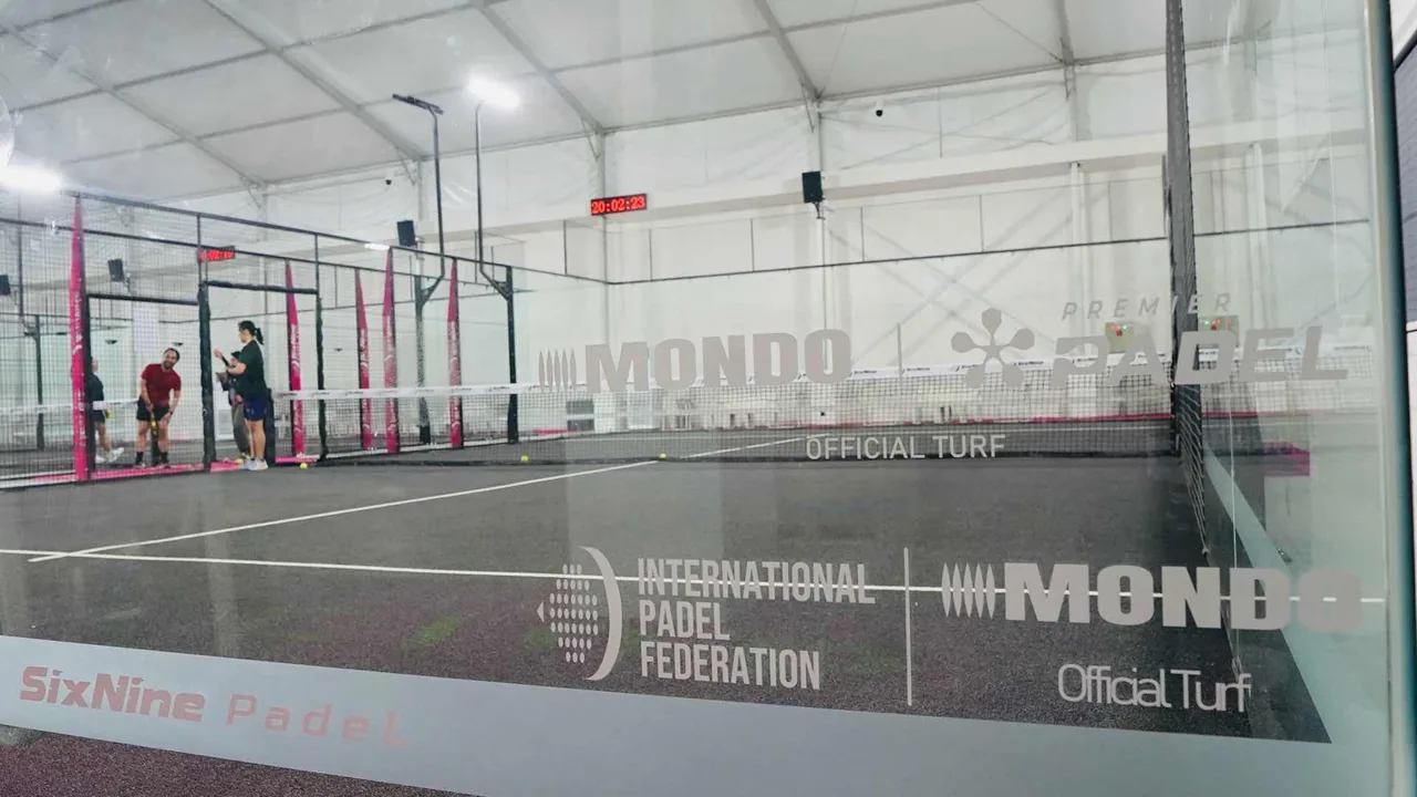 Six Nine padel courts